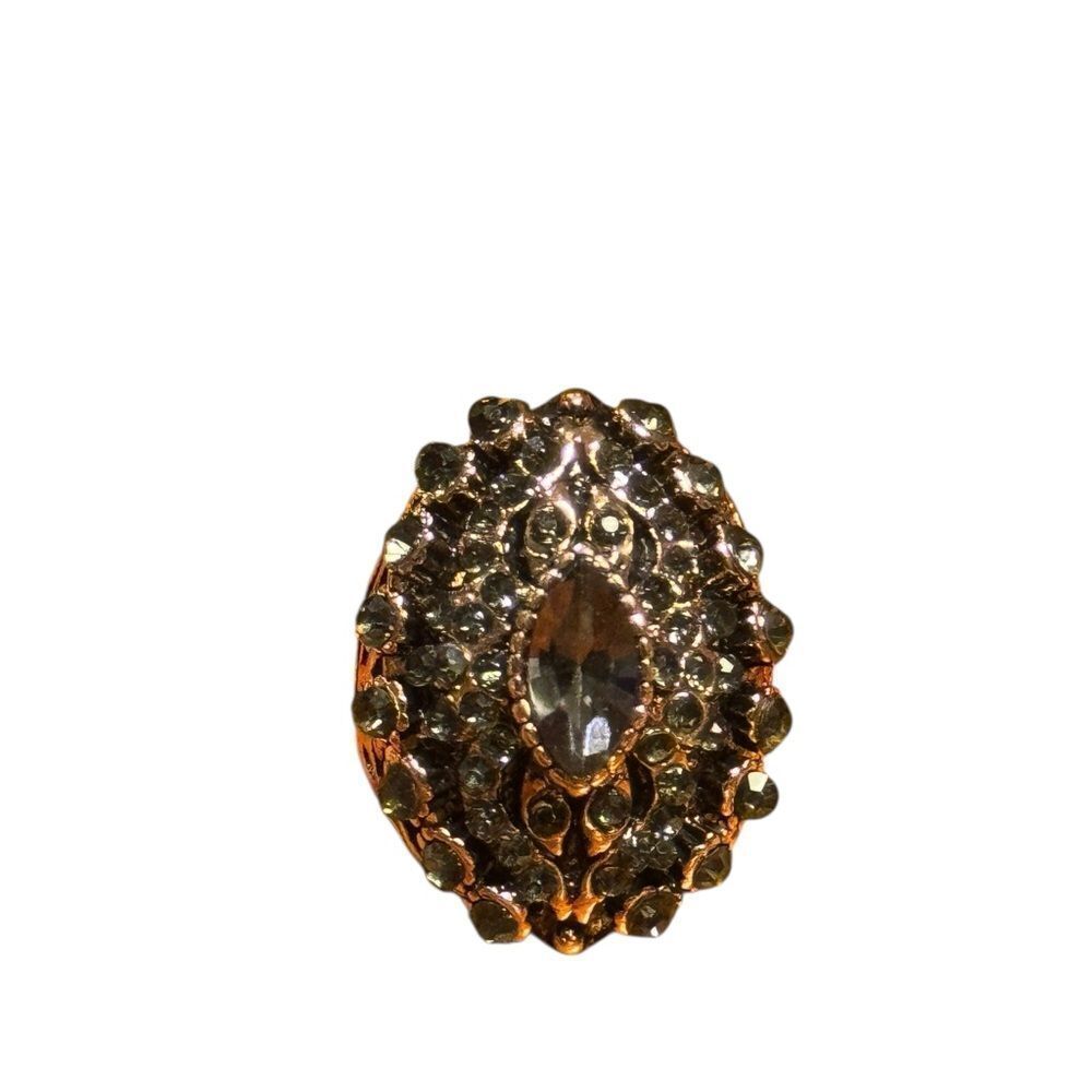 Fashion jewelry Rose Gold tone and Green oval center stone Statement Ring size 7